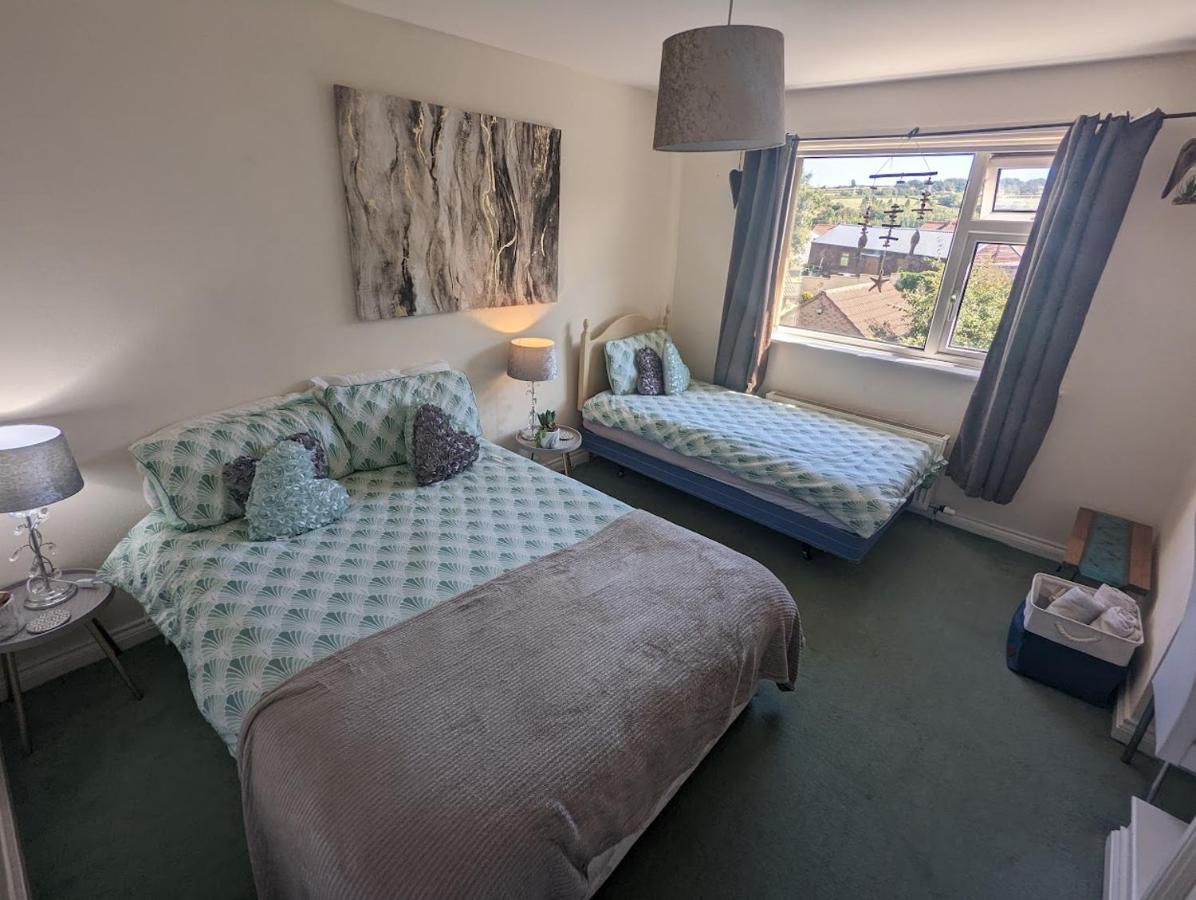 Whitby House Retreat Sleeps 12 Daire Sleights Dış mekan fotoğraf